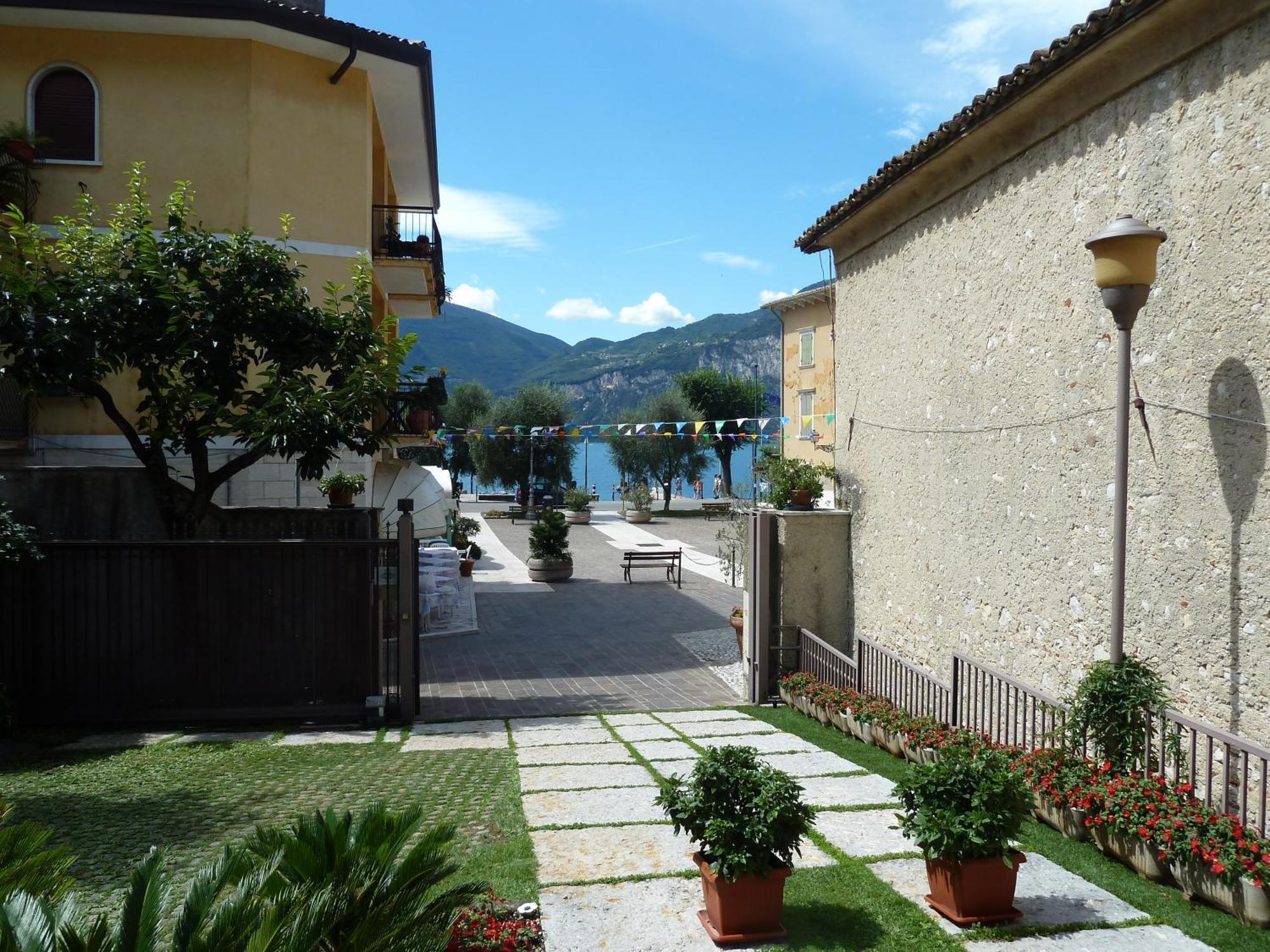 Albergo Casa Este Brenzone Extérieur photo